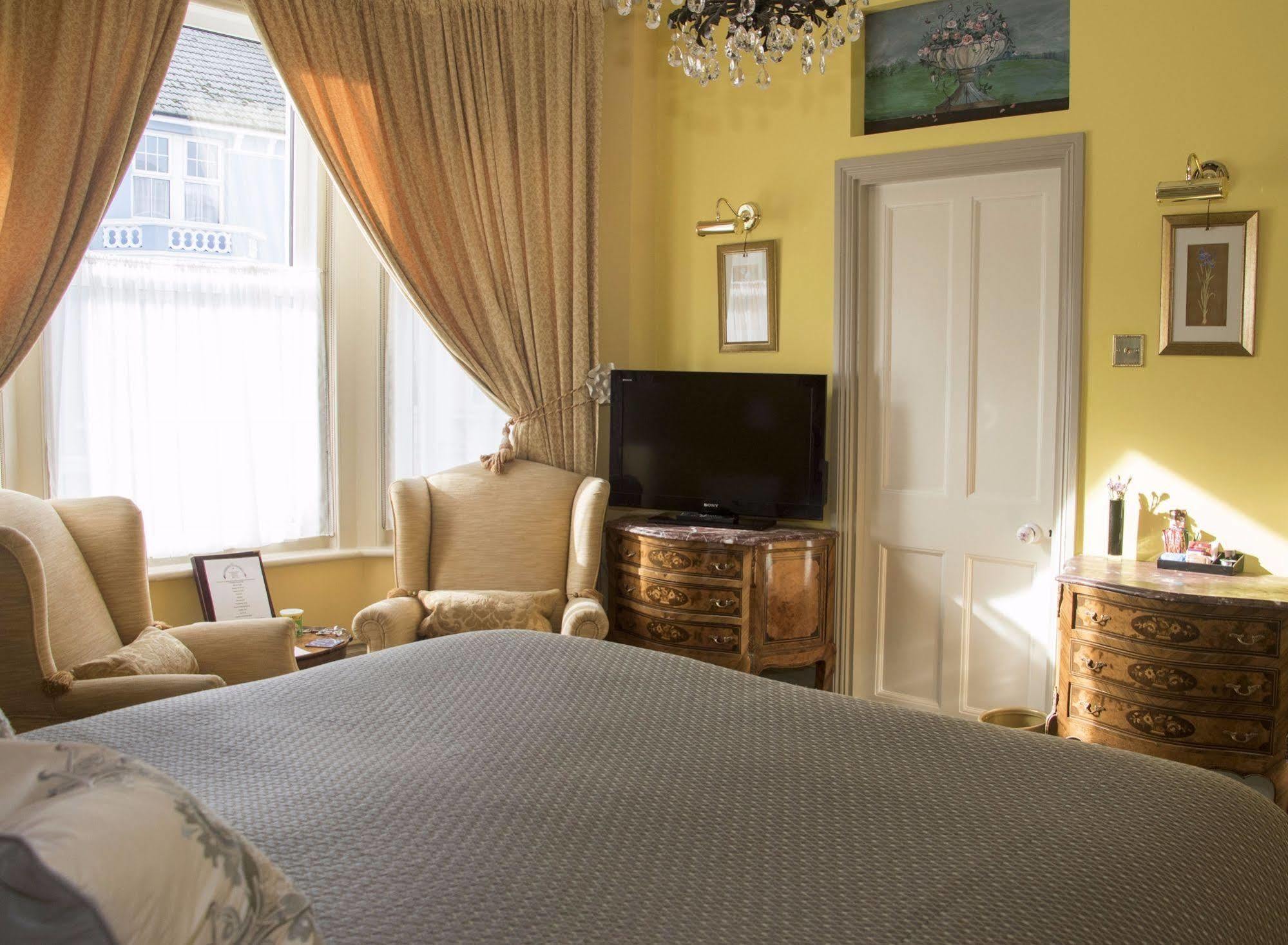 Albert & Victoria Guest House Torneo de Torneo de Eastbourne Exterior foto