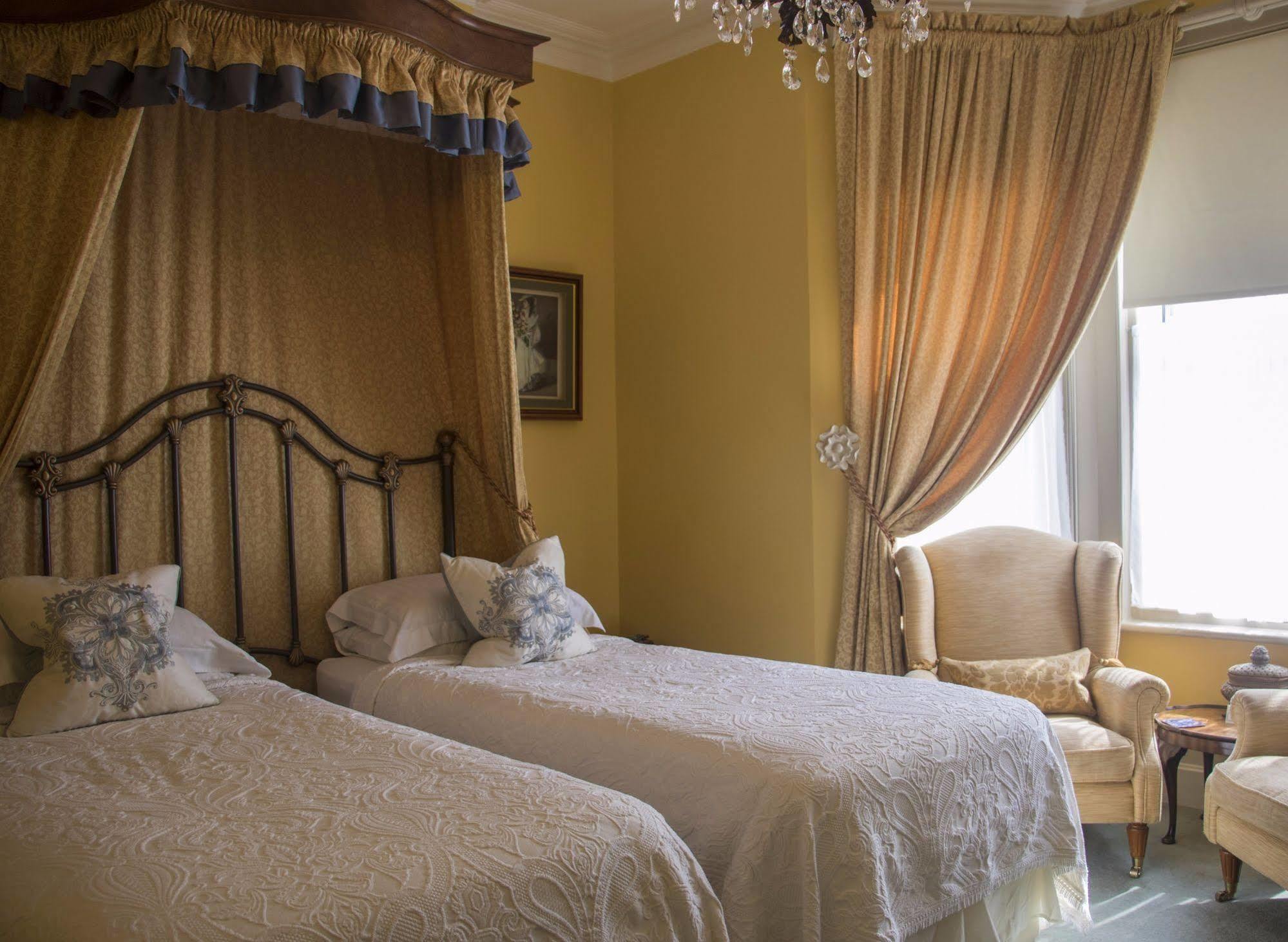 Albert & Victoria Guest House Torneo de Torneo de Eastbourne Exterior foto